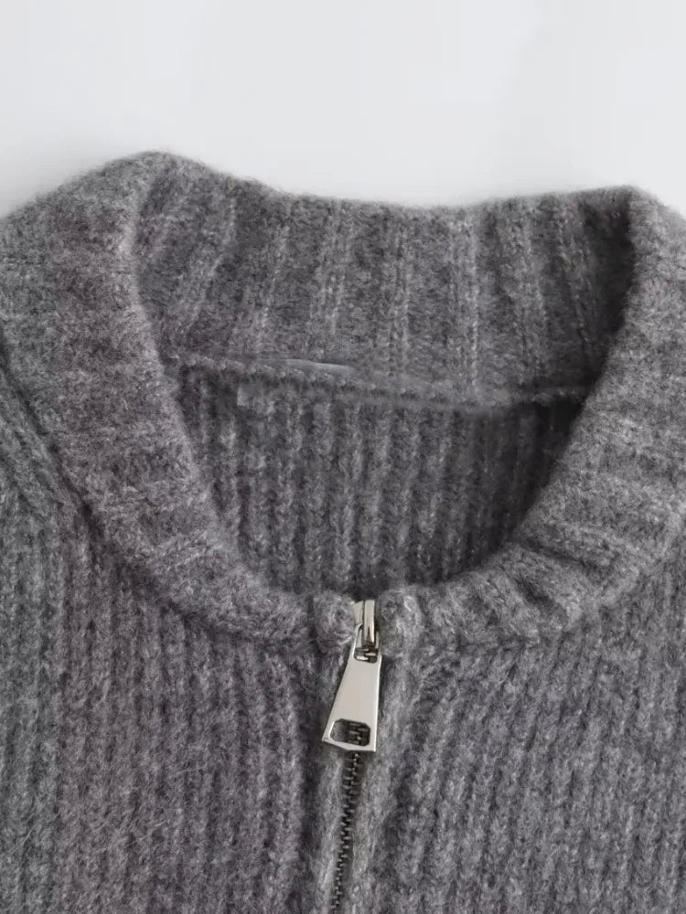 Krásně zpracovaný Svetr