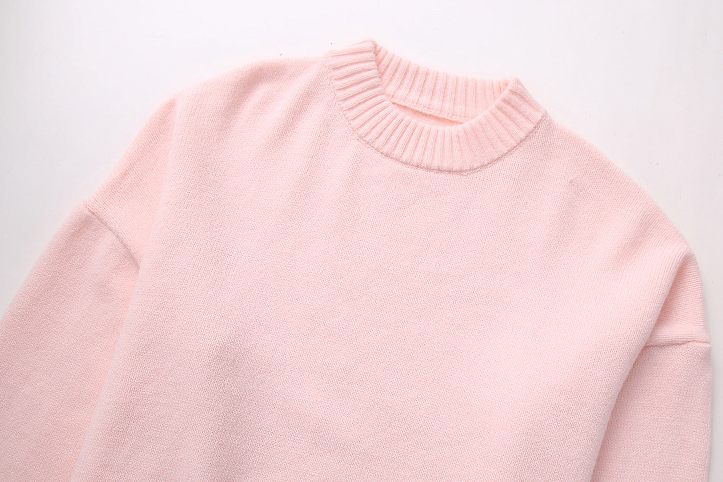 Elegantně navržený Svetr