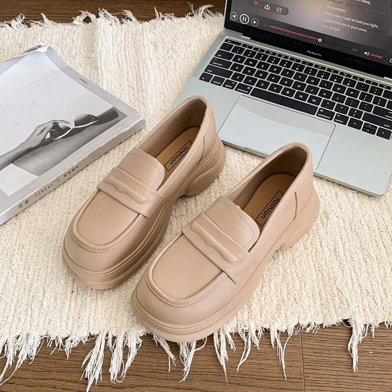 Podpůrné a trendy ortopedické Mokasíny