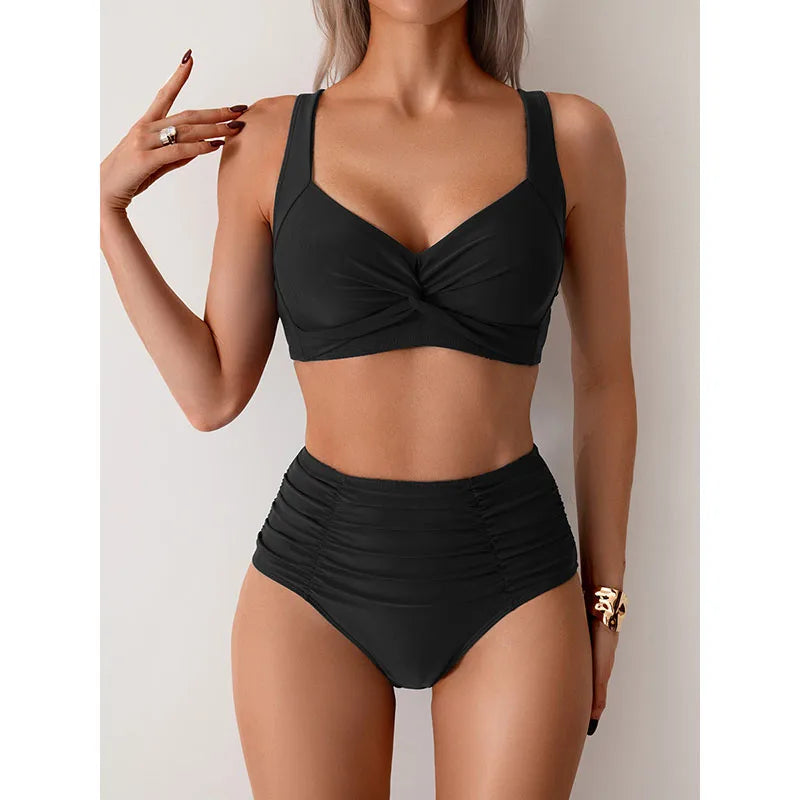 Moderní a minimalistický Bikiny