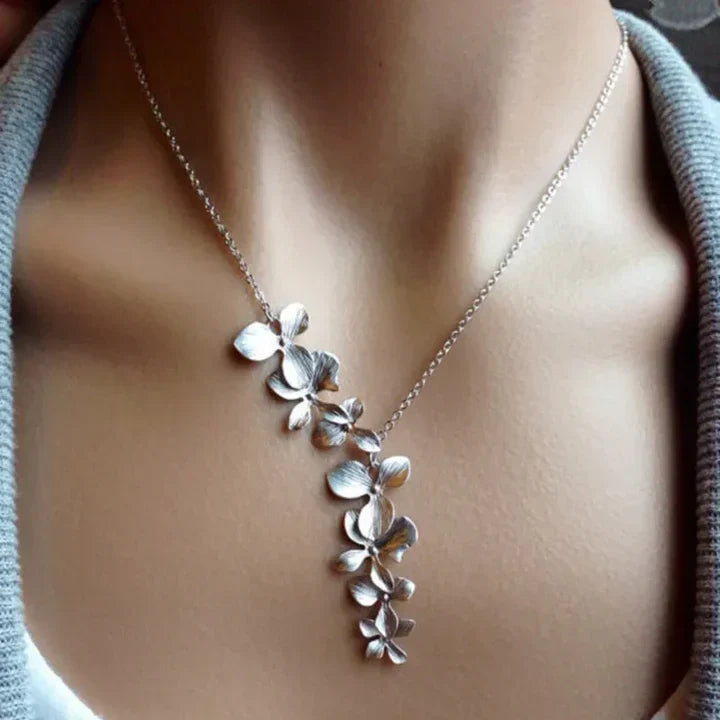 Elegantní Stříbrný Náhrdelník pro každou příležitost