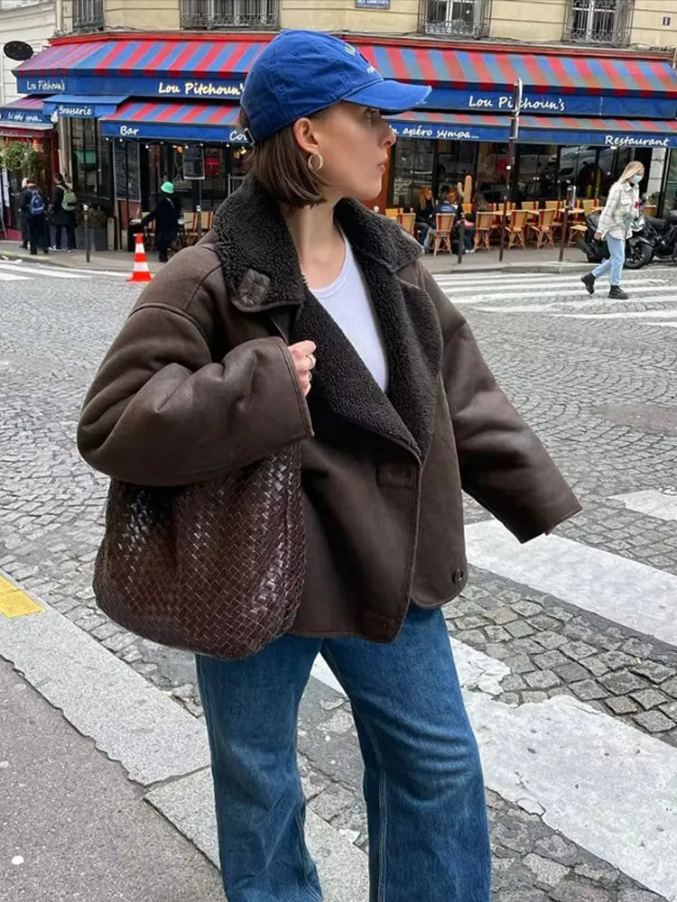 Bunda v nadčasovém vintage stylu