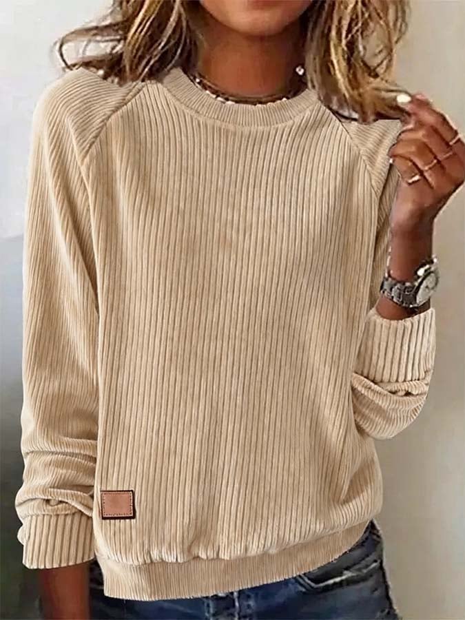 Elegantně navržený Top