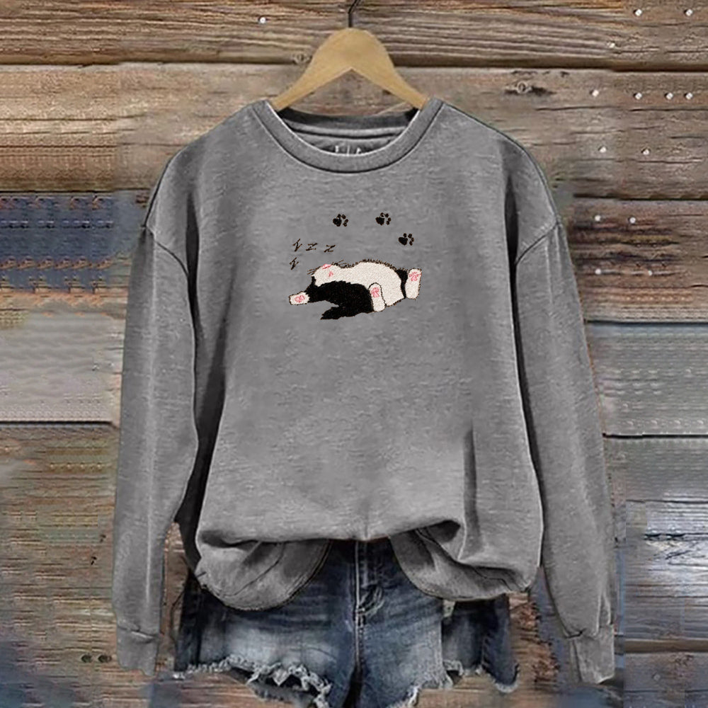 Funny Sleeping Cat Embroidered Print Sweatshirt elevenforest