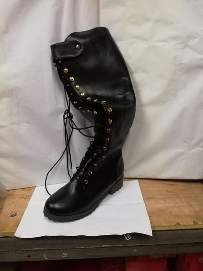 Elegantní Ortopedické Kozačky s Unikátním Designem