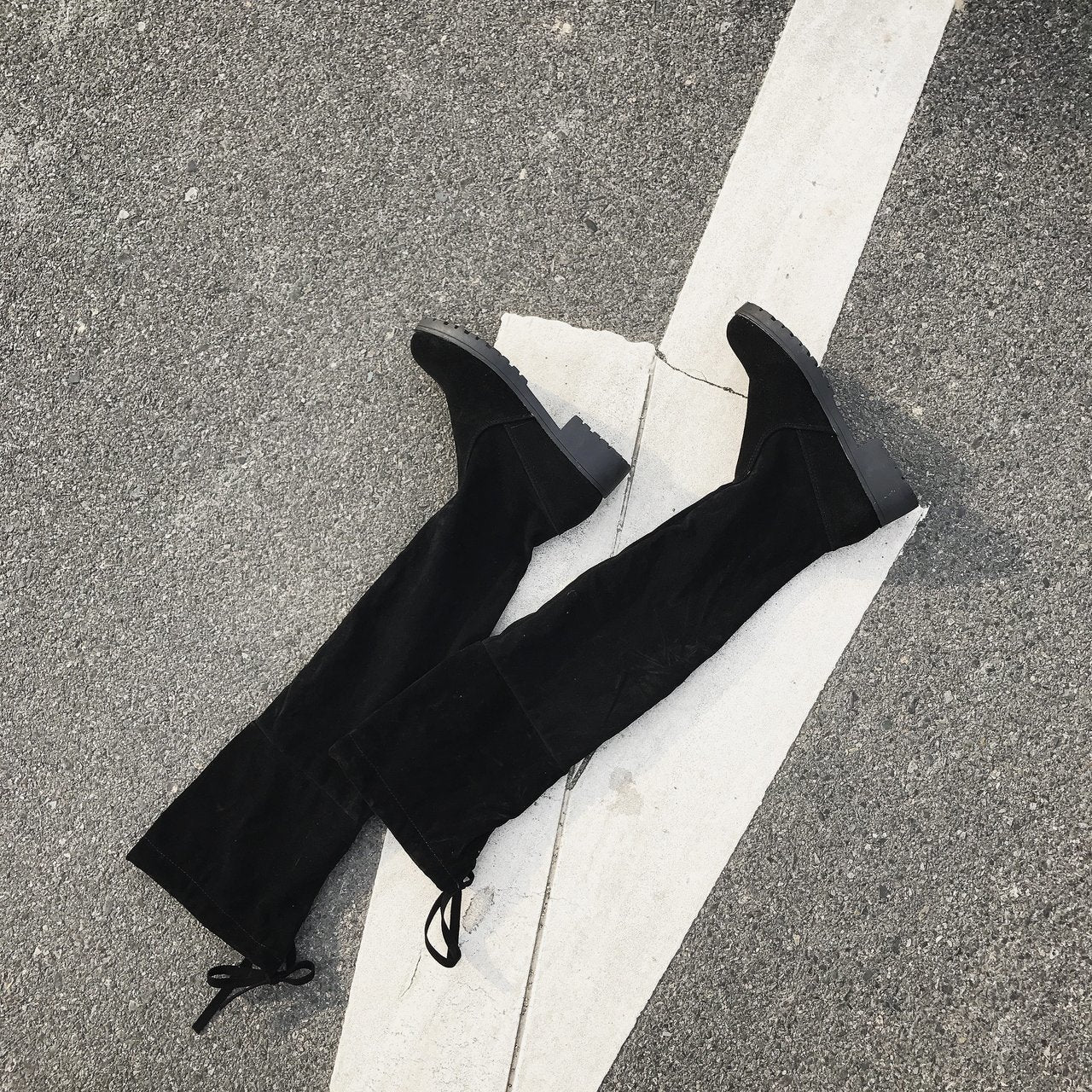 Elegantní Ortopedické Kozačky s Unikátním Designem
