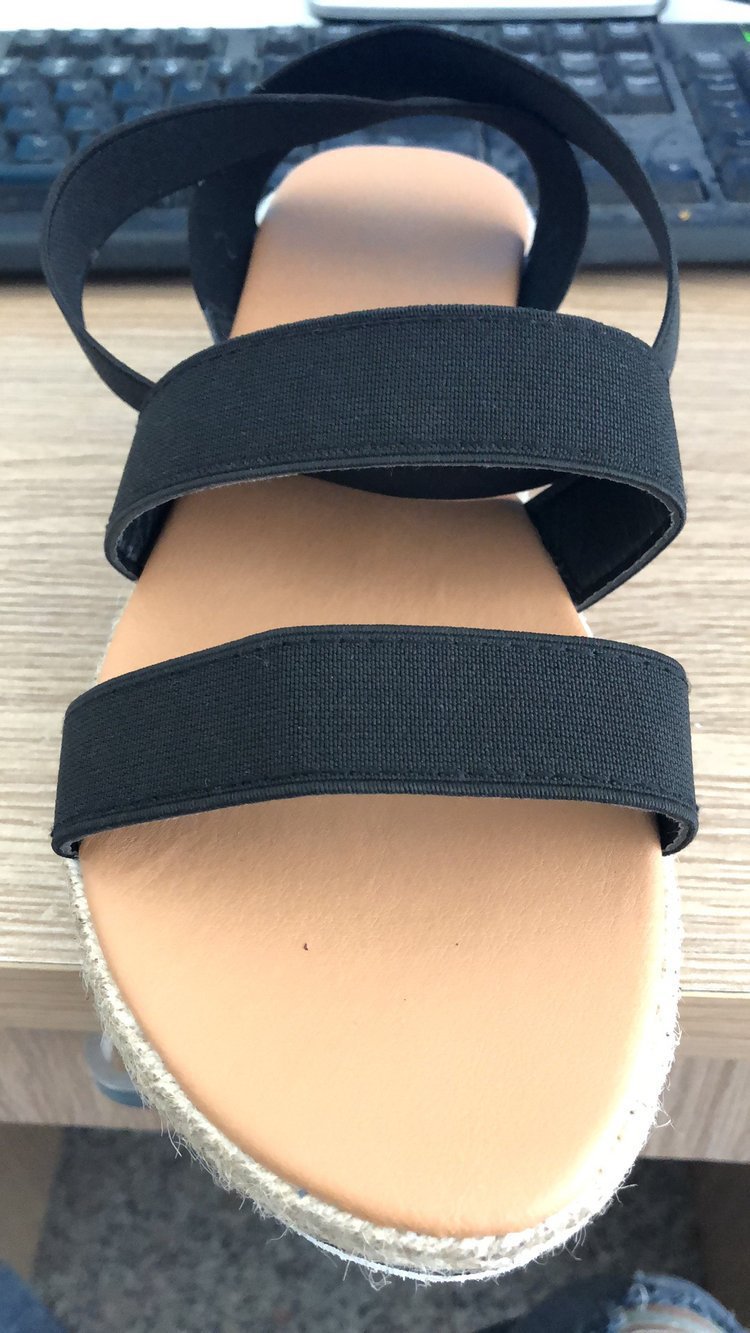 Elegantní Ortopedické Sandály s Unikátním Designem