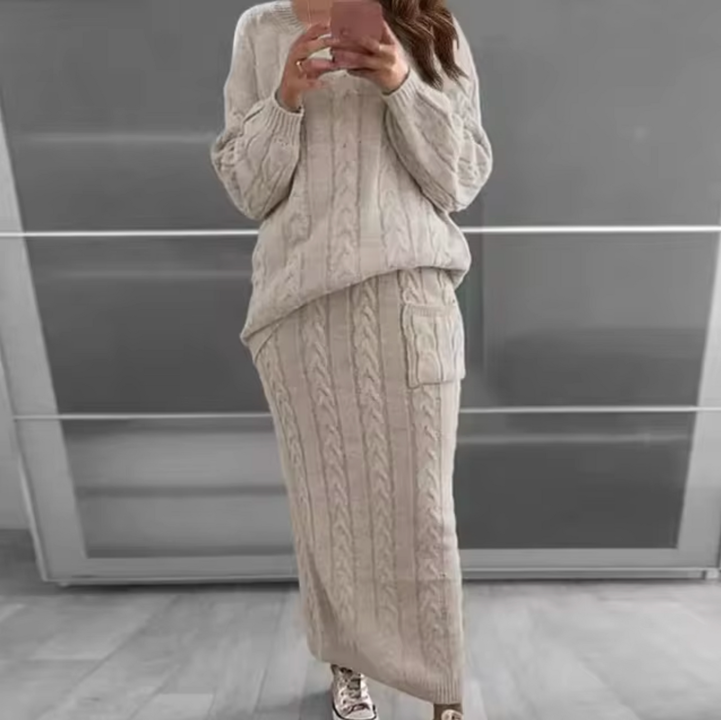Klasický vintage Svetr