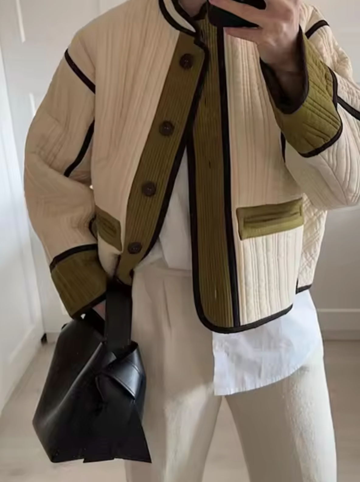 Elegantně navržený Bunda