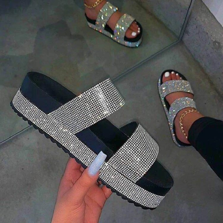 Půvabné Ortopedické Sandály pro Moderní Vzhled