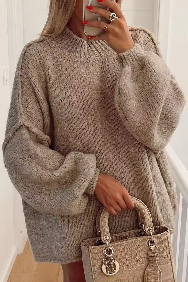 Elegantně navržený Svetr