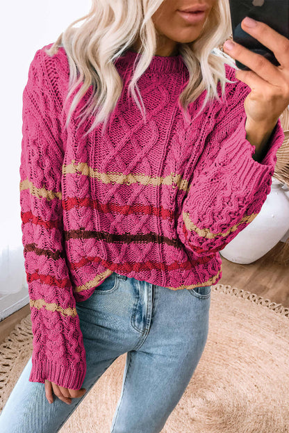 Půvabně navržený Svetr