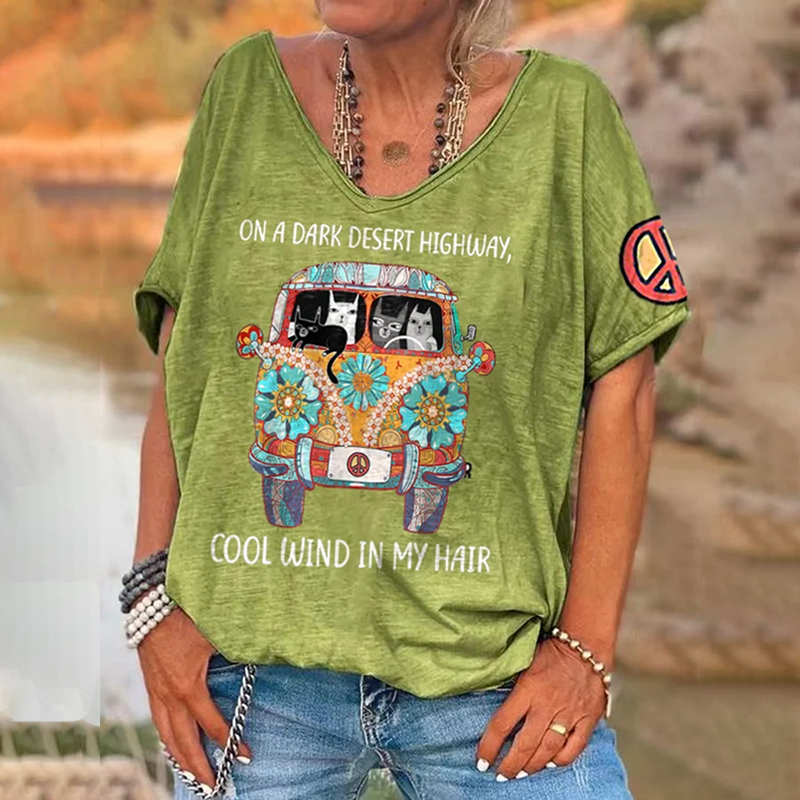 Women's Hippie On A Dark Desert Highway Cool Wind In My Hair Pattern Hippie Vibe Print Casual V-Neck Tee elevenforest