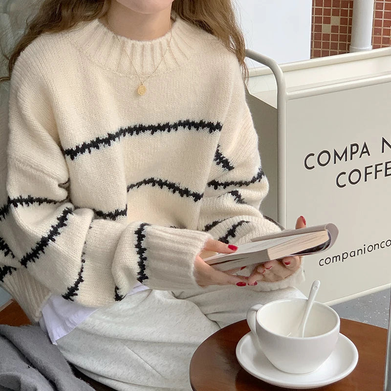 Delia® | Casual, loose knitted sweater for women