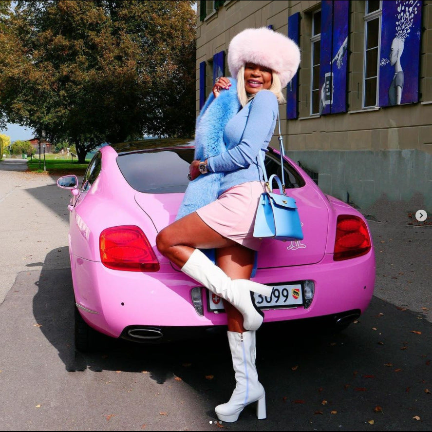 Elegantní Ortopedické Kozačky s Unikátním Designem