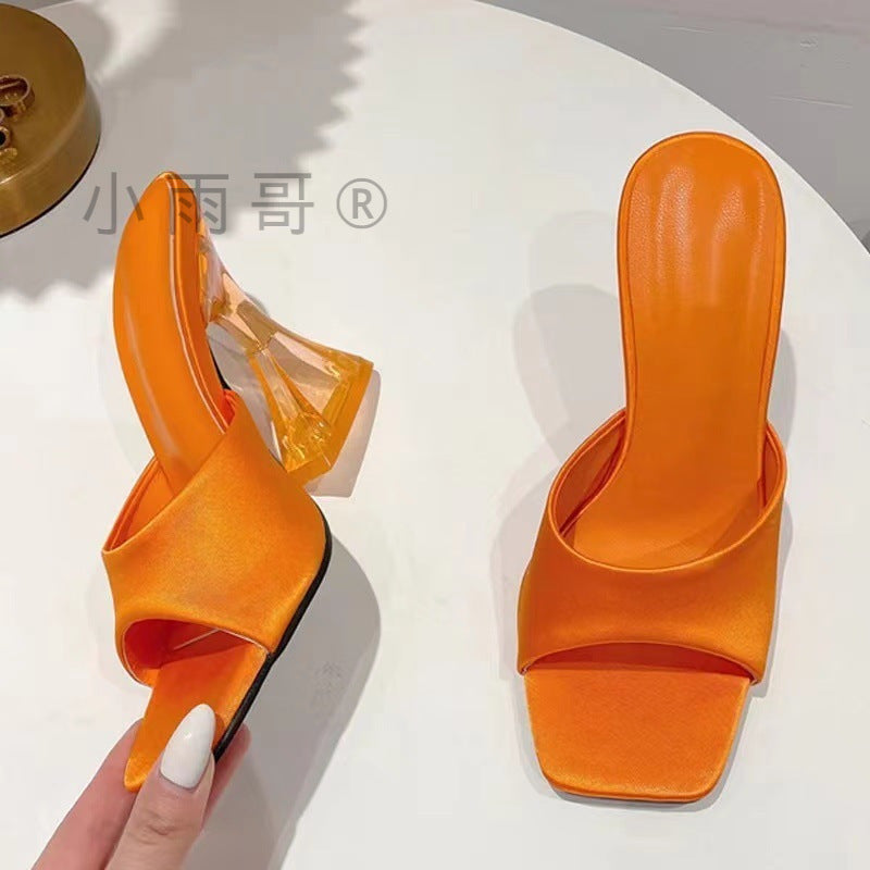 Elegantní Ortopedické Sandály s Unikátním Designem