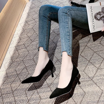 Elegantní Ortopedické Boty s Unikátním Designem