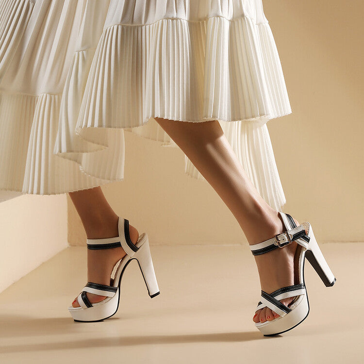 Klasické Ortopedické Sandály s Nadčasovým Stylem