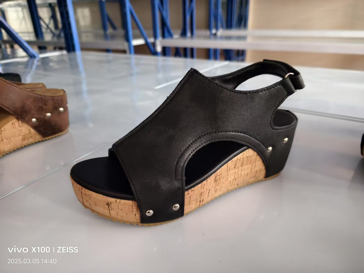 Půvabné Ortopedické Sandály pro Moderní Vzhled