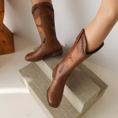 Elegantní Ortopedické Kozačky s Unikátním Designem