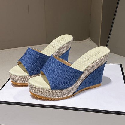 Elegantní Ortopedické Sandály s Unikátním Designem