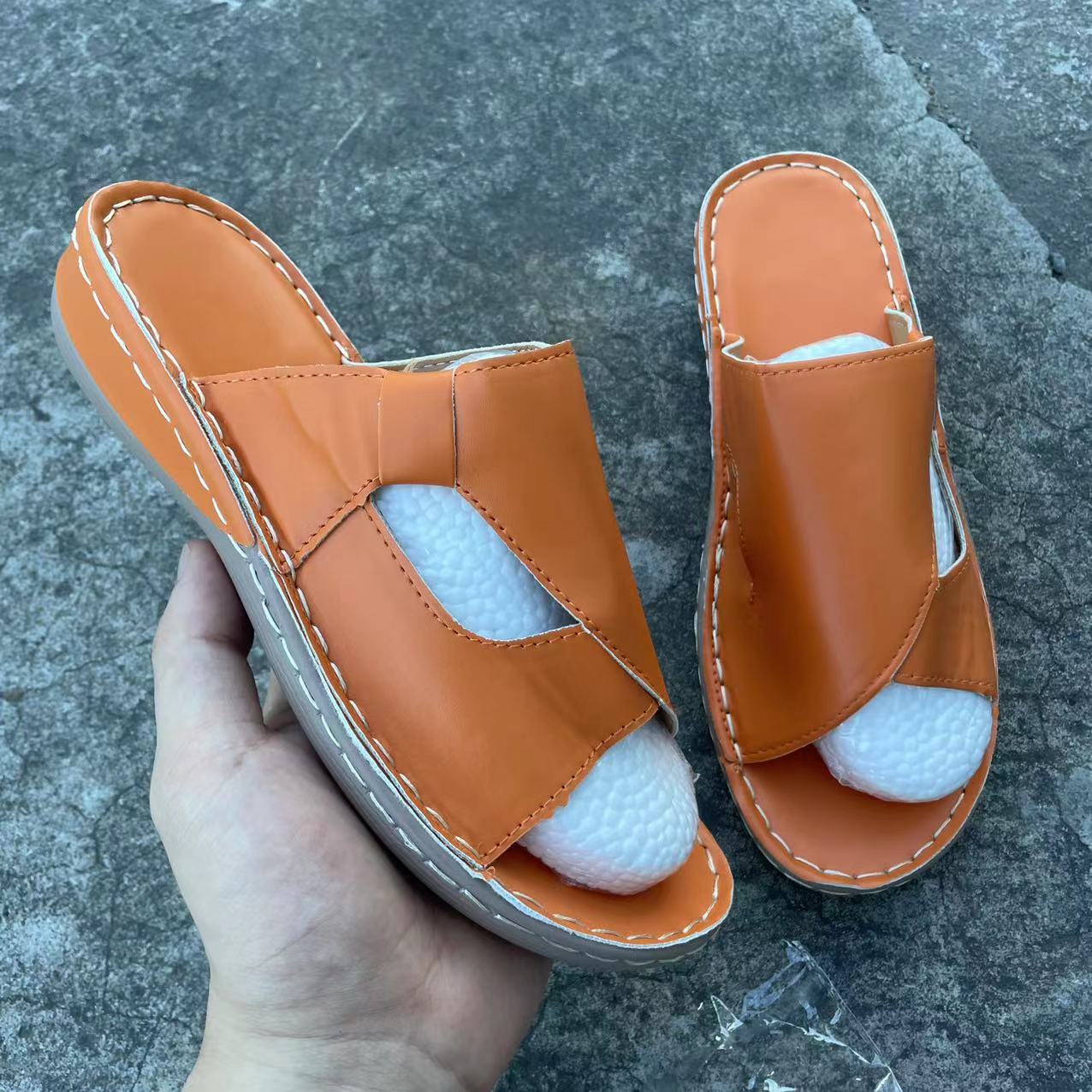 Půvabné Ortopedické Sandály pro Moderní Vzhled