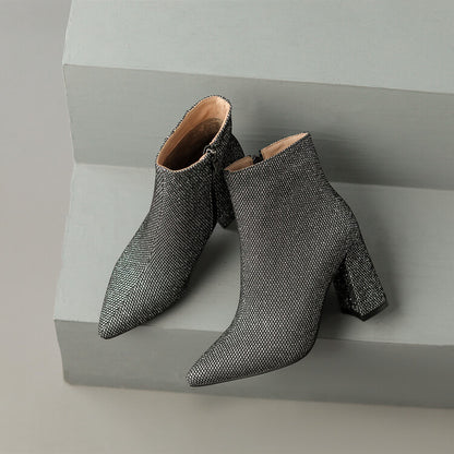 Elegantní Ortopedické Kozačky s Unikátním Designem