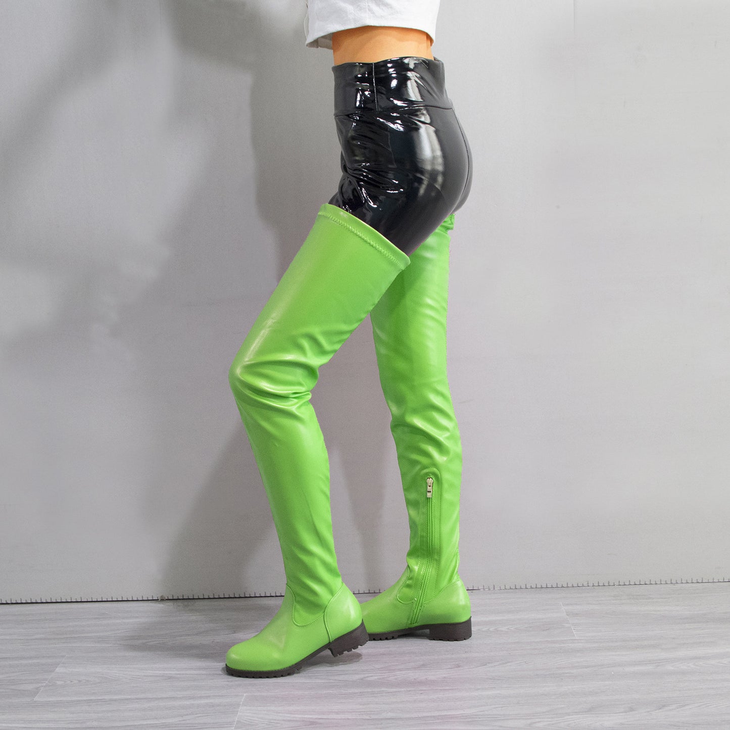 Elegantní Ortopedické Kozačky s Unikátním Designem