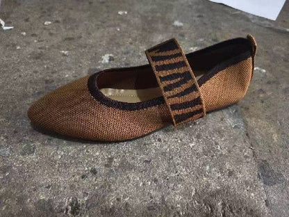 Elegantní Ortopedické Boty s Unikátním Designem