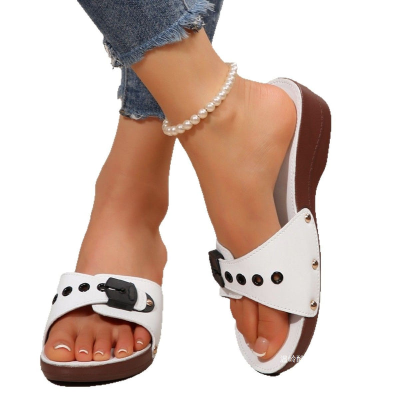 Elegantní Ortopedické Sandály pro Každý Krok