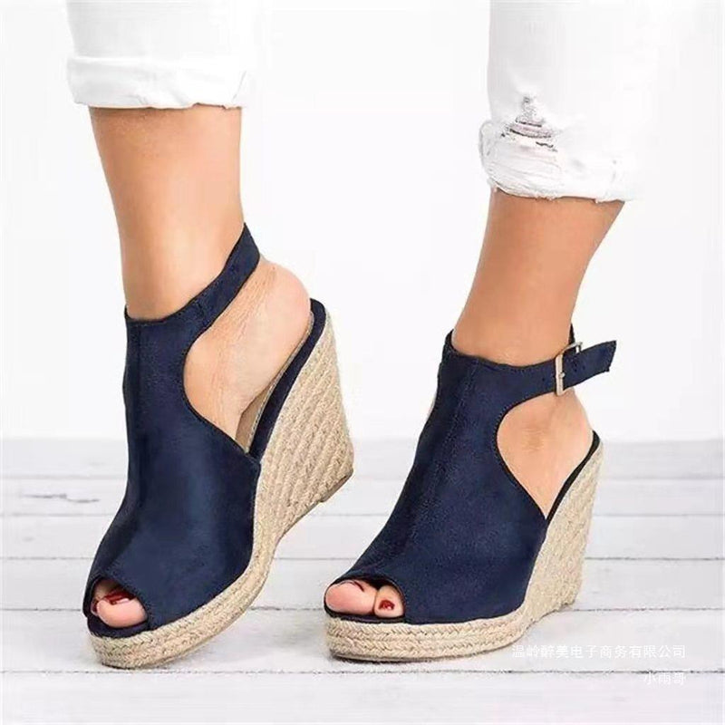 Elegantní Ortopedické Sandály s Unikátním Designem