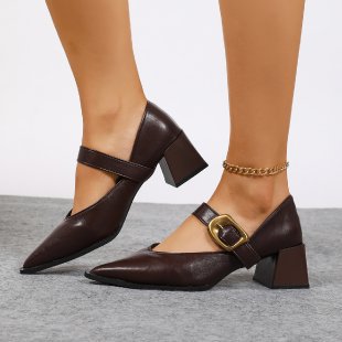 Elegantní Ortopedické Boty s Unikátním Designem