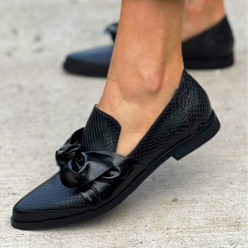 Elegantní Ortopedické Boty s Unikátním Designem