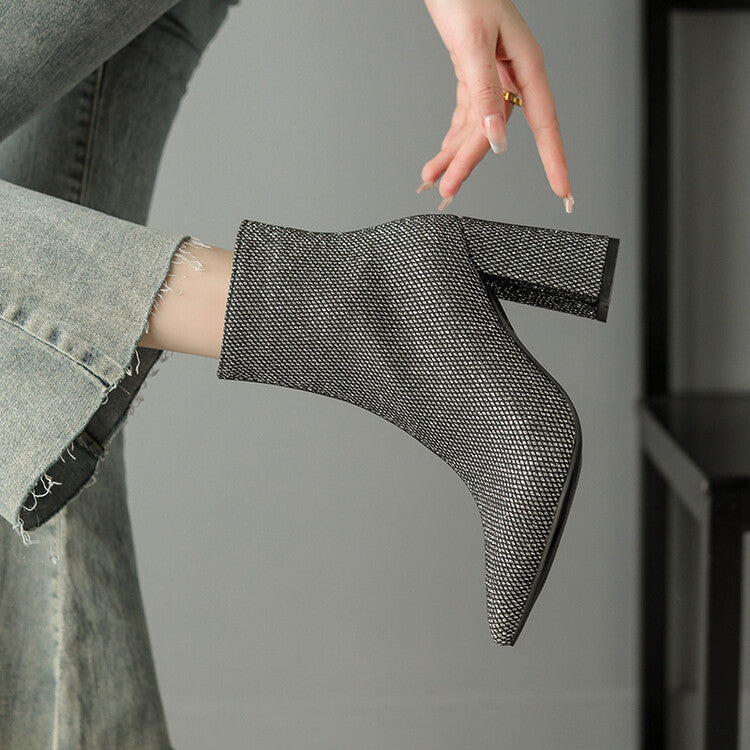 Elegantní Ortopedické Kozačky s Unikátním Designem