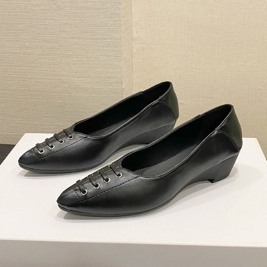 Elegantní Ortopedické Boty s Unikátním Designem