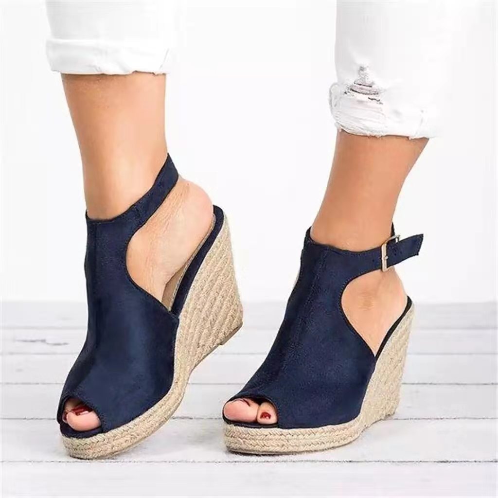 Elegantní Ortopedické Sandály s Unikátním Designem