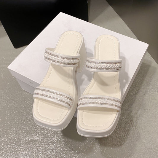 Elegantní Ortopedické Sandály s Unikátním Designem