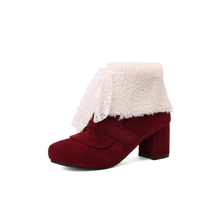 Elegantní Ortopedické Kozačky s Unikátním Designem