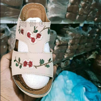 Elegantní Ortopedické Sandály pro Každý Krok