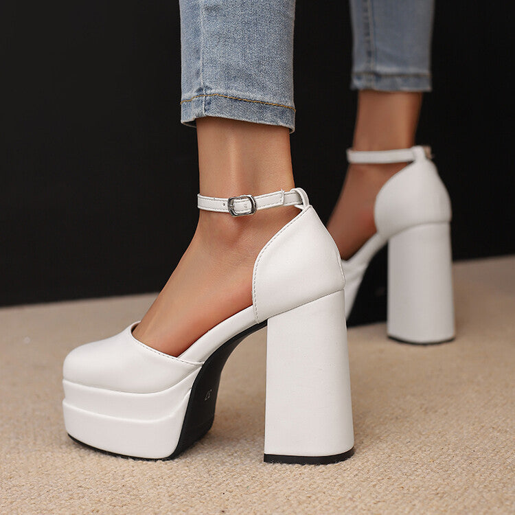 Krásně Zpracované Ortopedické Sandály