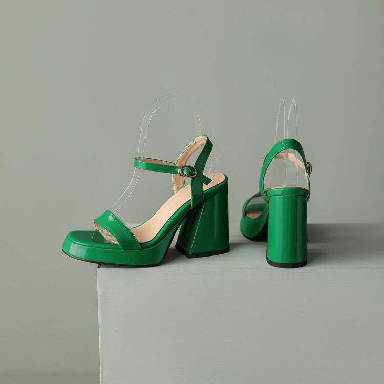 Elegantní Ortopedické Sandály s Unikátním Designem