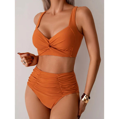 Moderní a minimalistický Bikiny