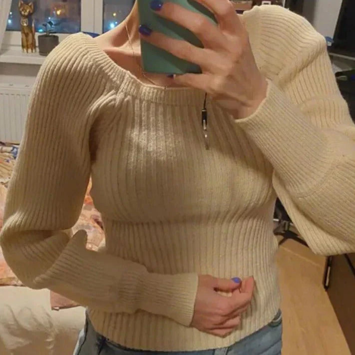 Elegantně navržený Svetr