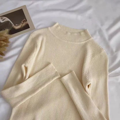 Elegantně navržený Svetr