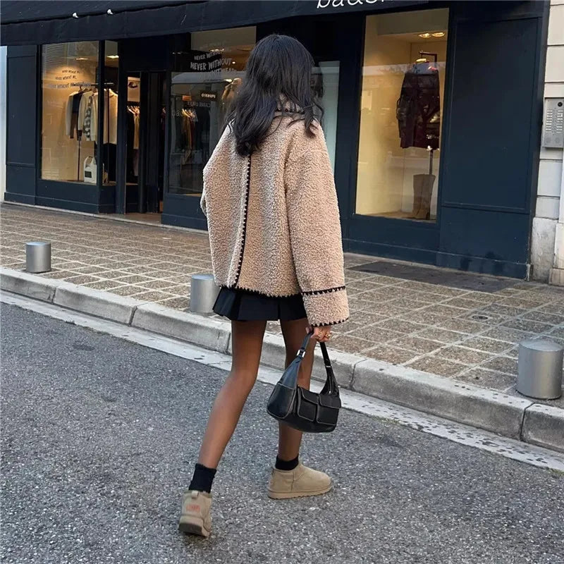 Bunda v nadčasovém vintage stylu