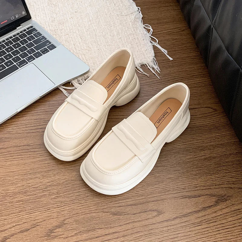 Podpůrné a trendy ortopedické Mokasíny