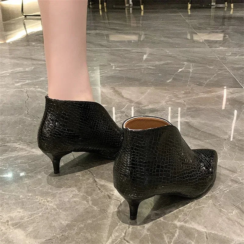 Podpůrné a trendy ortopedické Boty