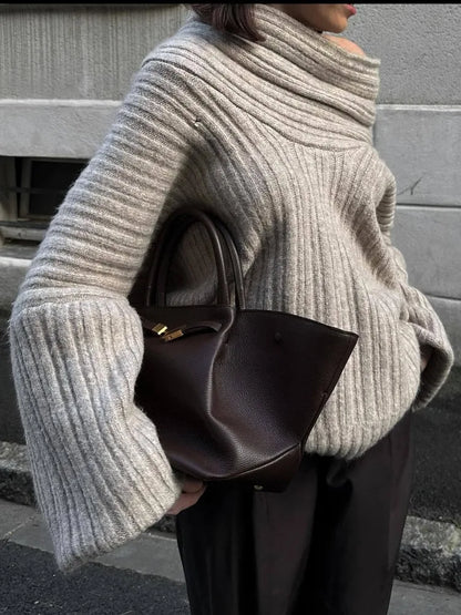 Elegantně navržený Svetr