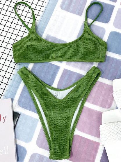 Elegantní a pohodlný Bikiny