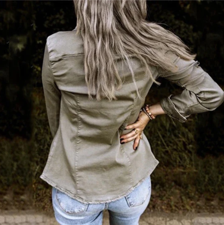 Bunda v nadčasovém vintage stylu